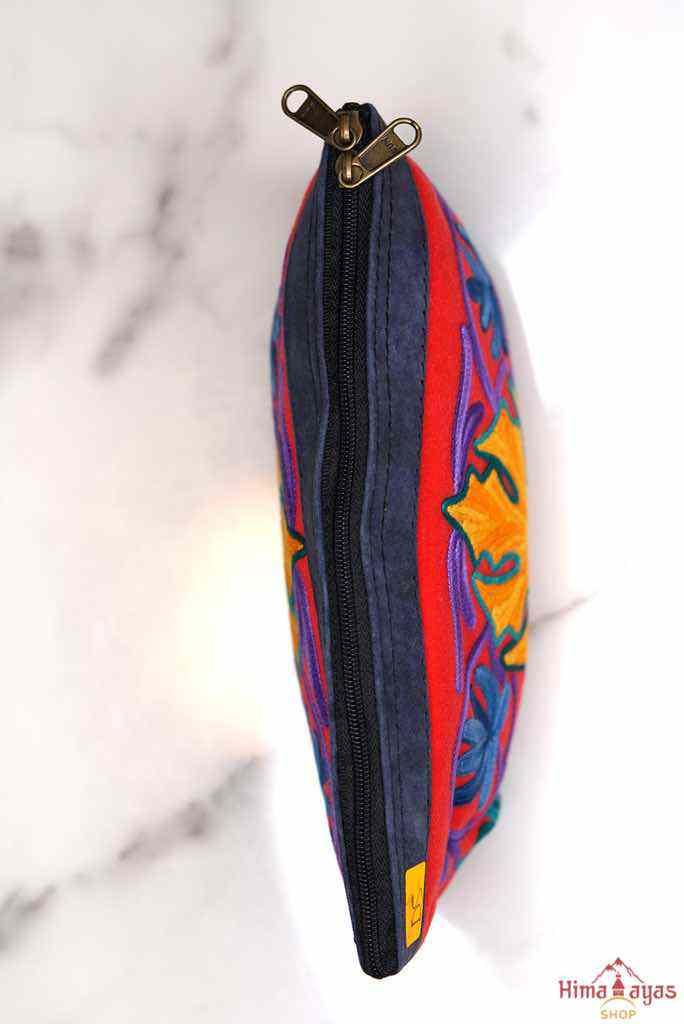 Special Cosmetics Hand Pouch - Image 11